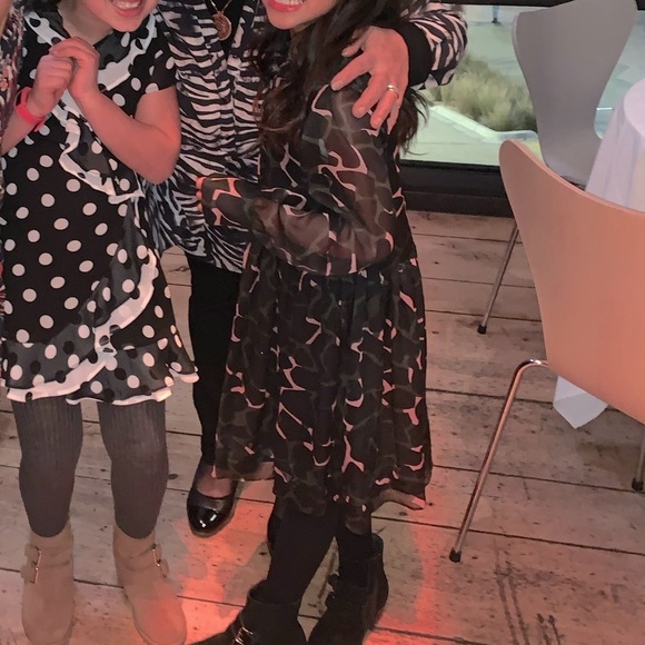 Emporio Armani Junior Girl’s dress- Size 8A - Picture 9 of 9